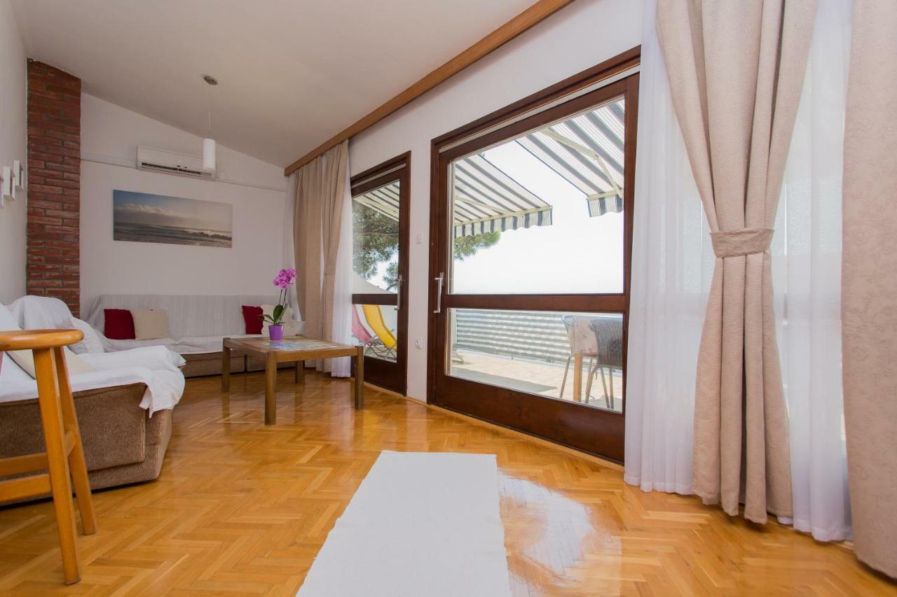 Apartments Pinery Makarska Eksteriør billede