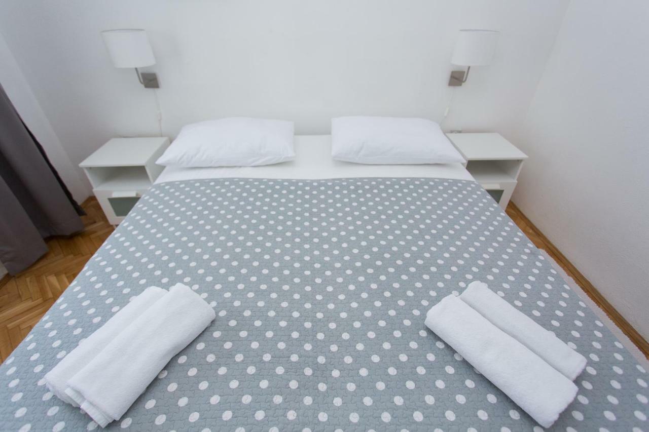 Apartments Pinery Makarska Eksteriør billede